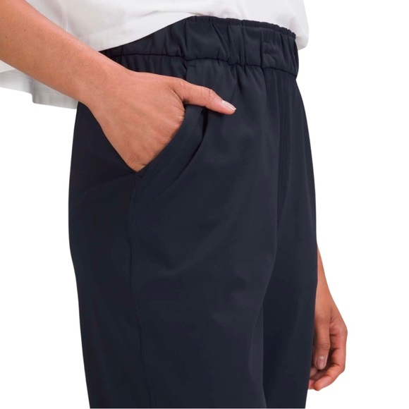 Lululemon Women’s Stretch High-Rise Pant [Full Length] - Picture 10 of 10